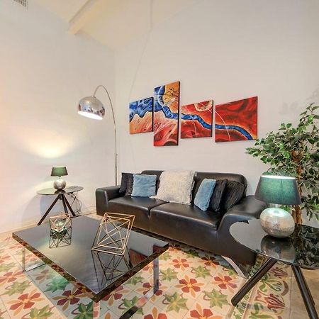 Valletta 2 Bedroom Sleeps 6 Apartment Walking Distance To Centre And The Sea Exterior photo