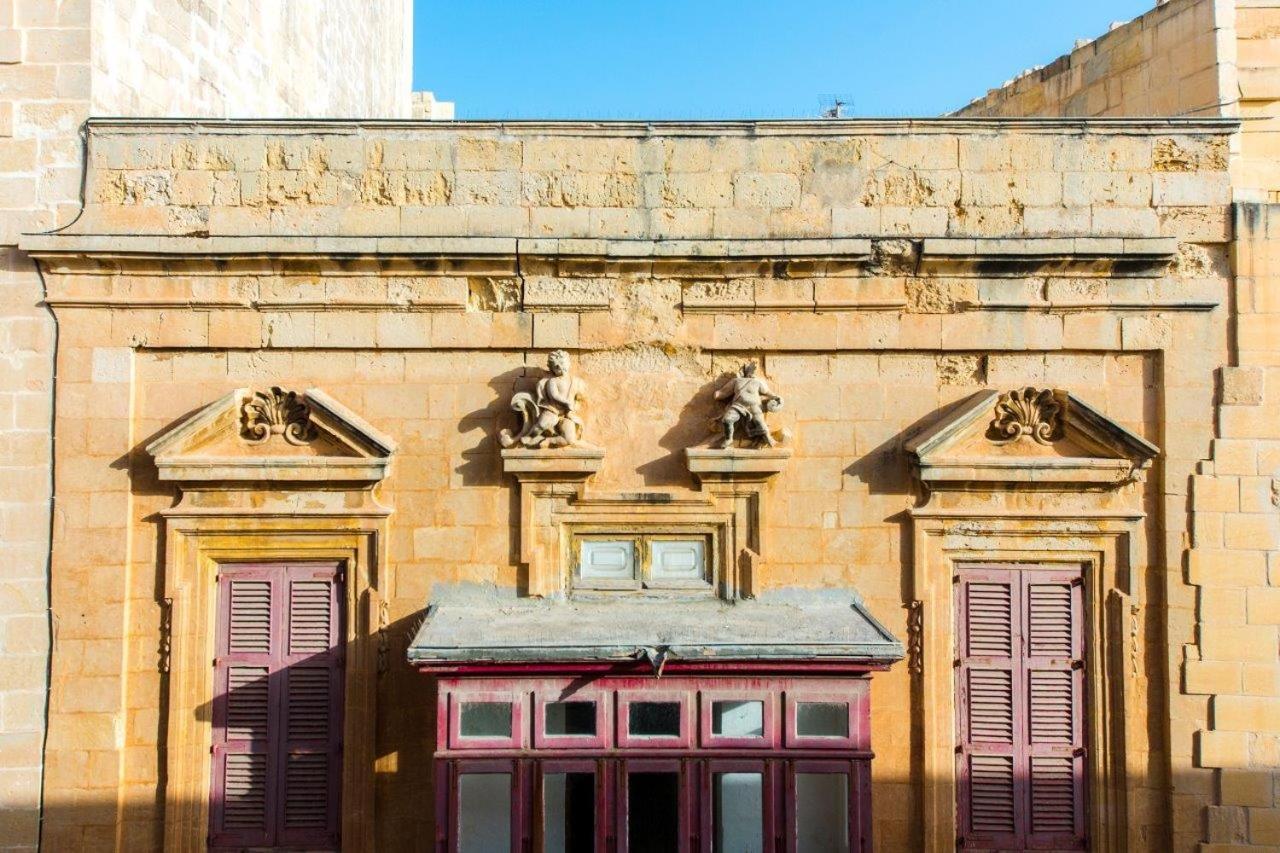 Valletta 2 Bedroom Sleeps 6 Apartment Walking Distance To Centre And The Sea Exterior photo